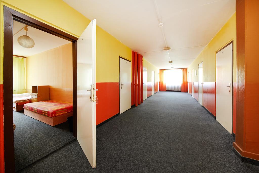 Hostel Libeň Praag Buitenkant foto